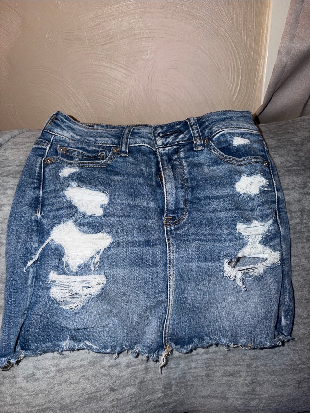American Eagle Outfitters Distressed Blue Denim Mini Skirt size 4